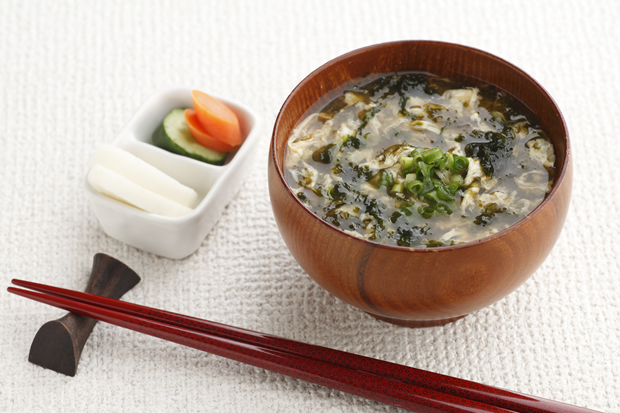 Soupe miso aux nori et aux œufs
